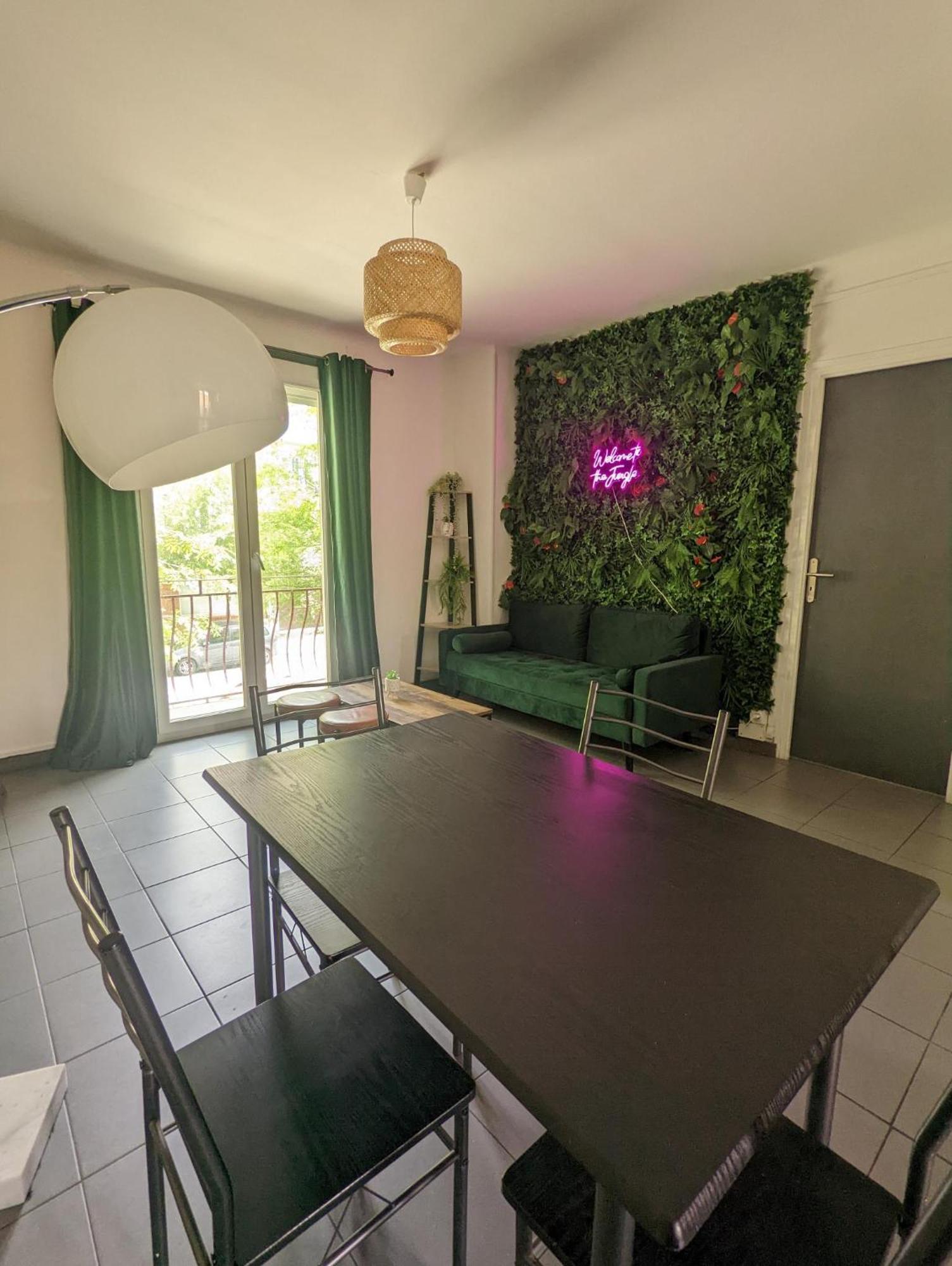 Apartamento La Jungle Urbaine Avec Garage Prive & Climatisation Perpiñán Exterior foto